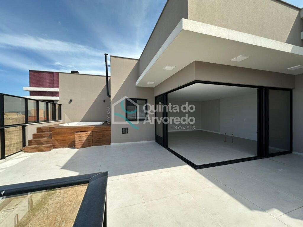 Fec4177f 6e4b 4c8d 80c6 310ff7043663