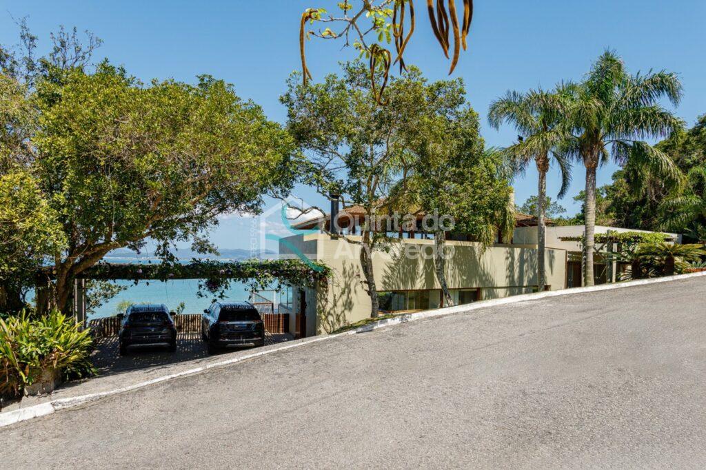 183dd3c3 473c 493c a355 ff0ba880f5e2